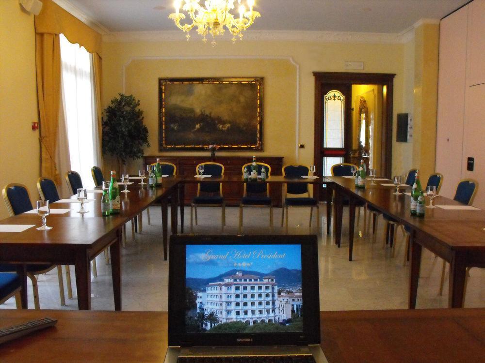 Grand Hotel President Olbia Ngoại thất bức ảnh